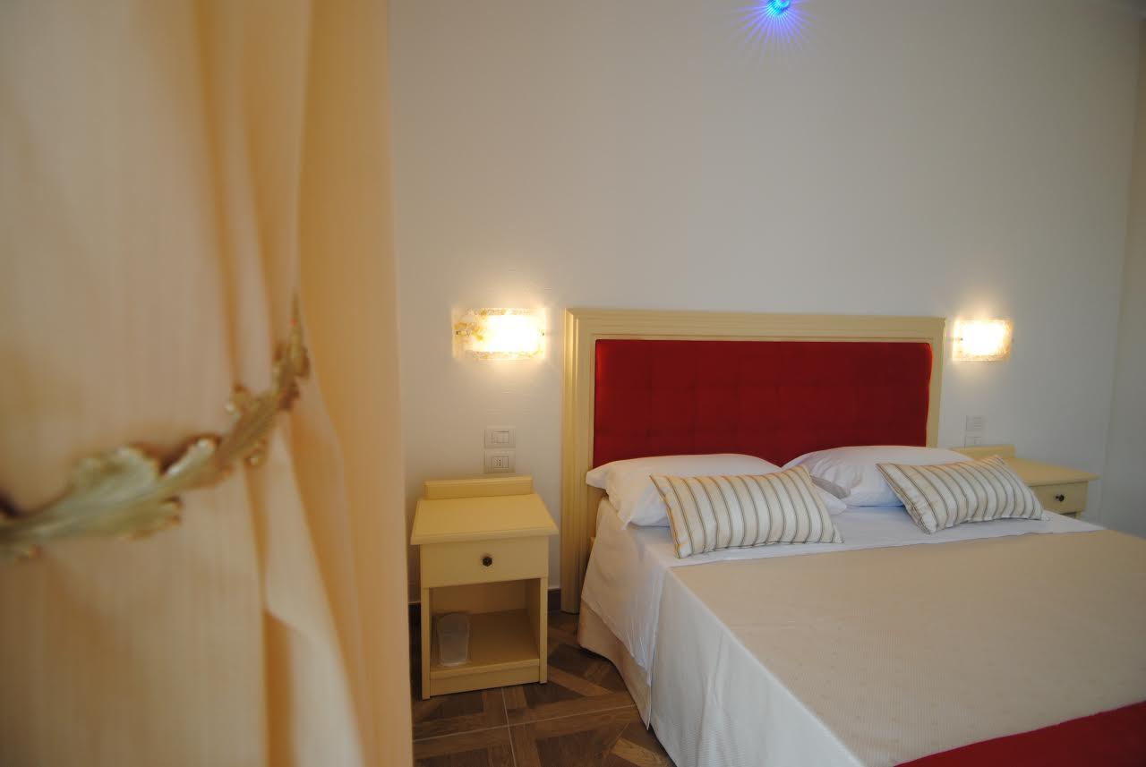 Il Salice Hotel Civitella Del Tronto ภายนอก รูปภาพ