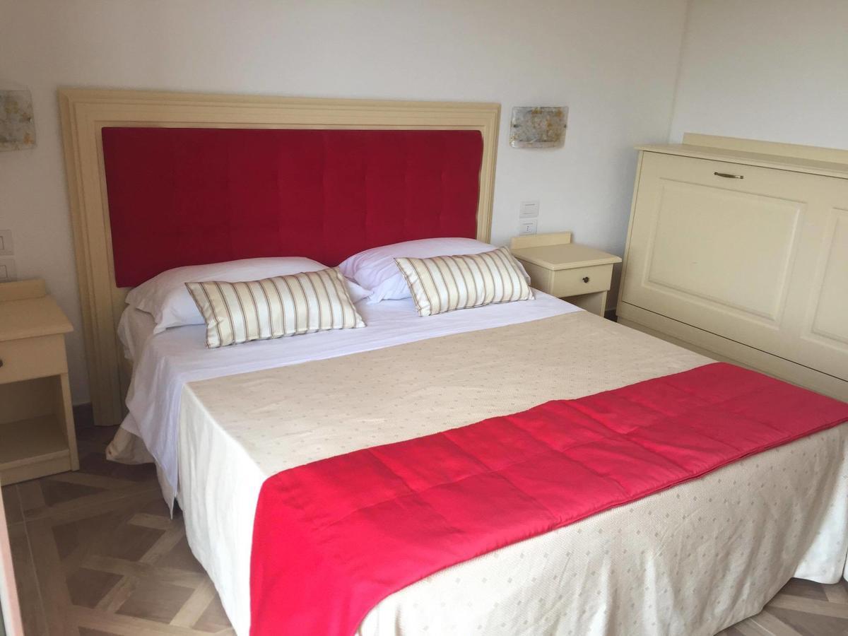Il Salice Hotel Civitella Del Tronto ภายนอก รูปภาพ