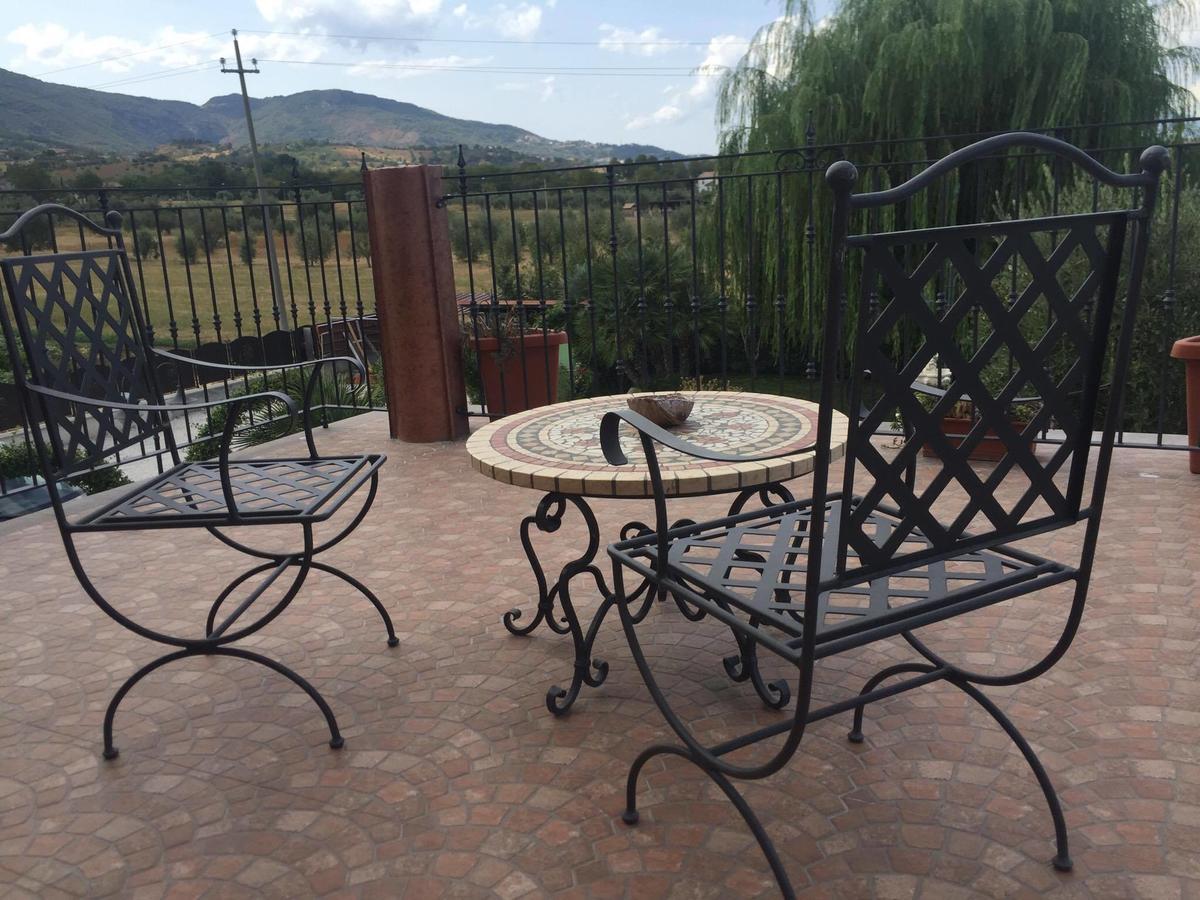 Il Salice Hotel Civitella Del Tronto ภายนอก รูปภาพ