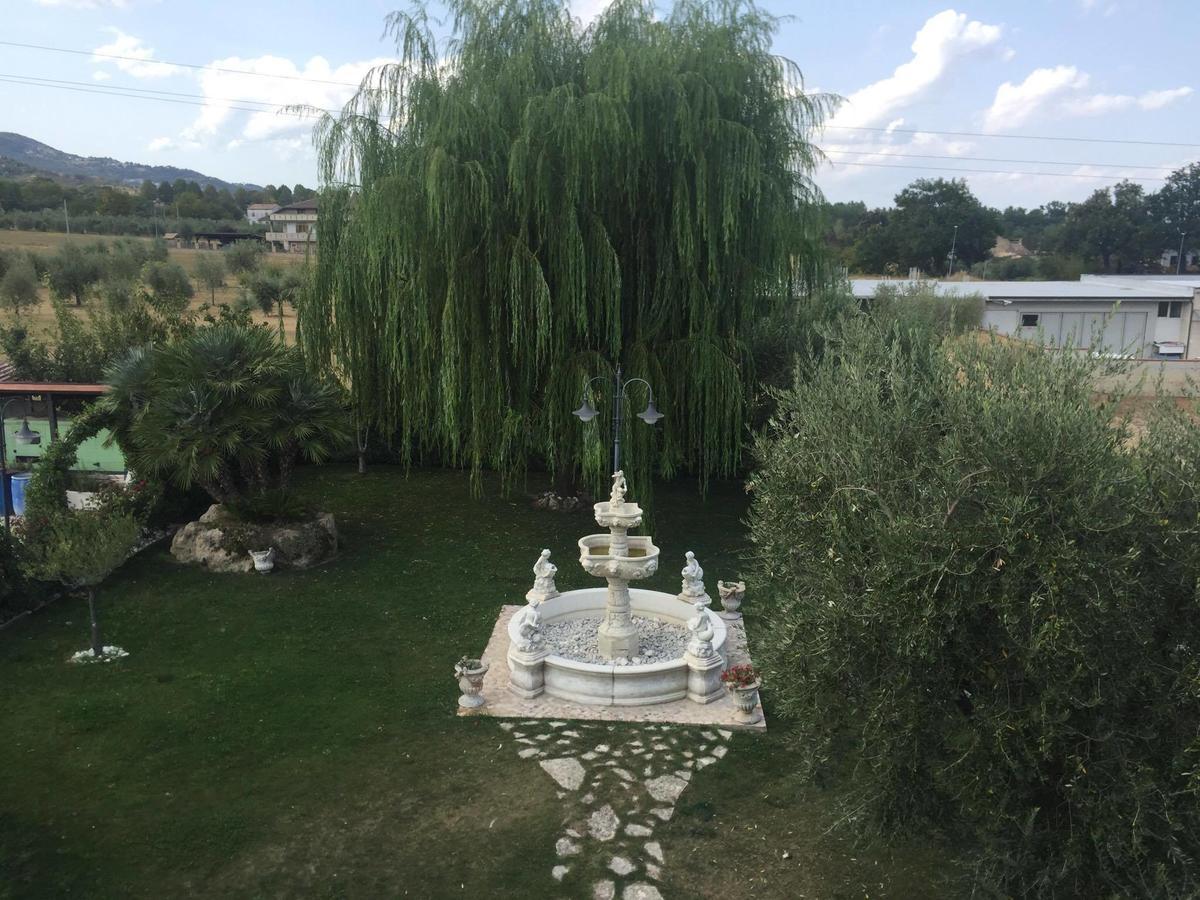 Il Salice Hotel Civitella Del Tronto ภายนอก รูปภาพ